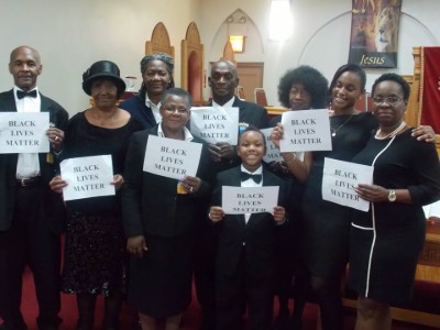 Photo: Refuge Church of God members reminding everyone that black lives do matter.